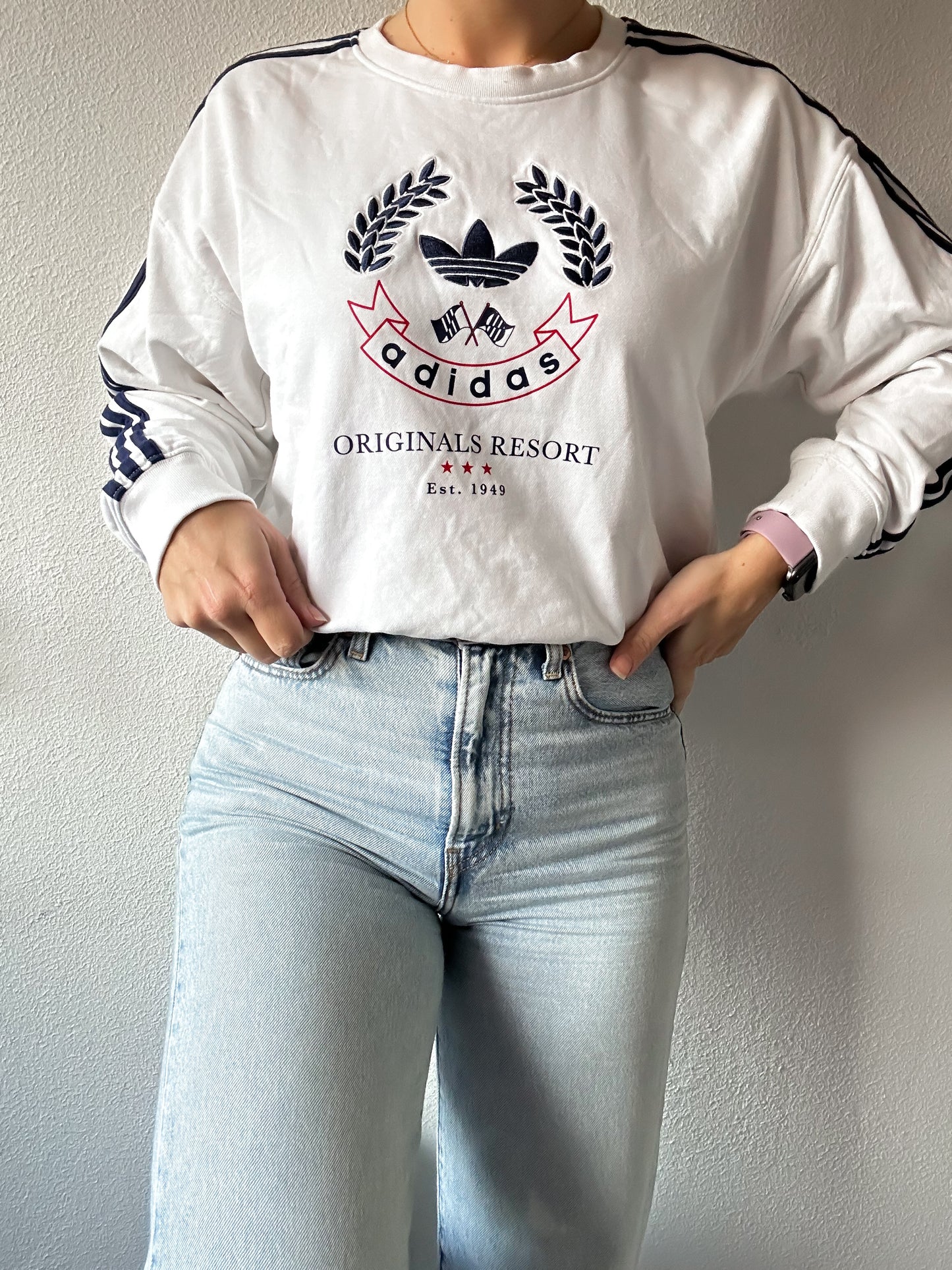 Adidas sweater XS