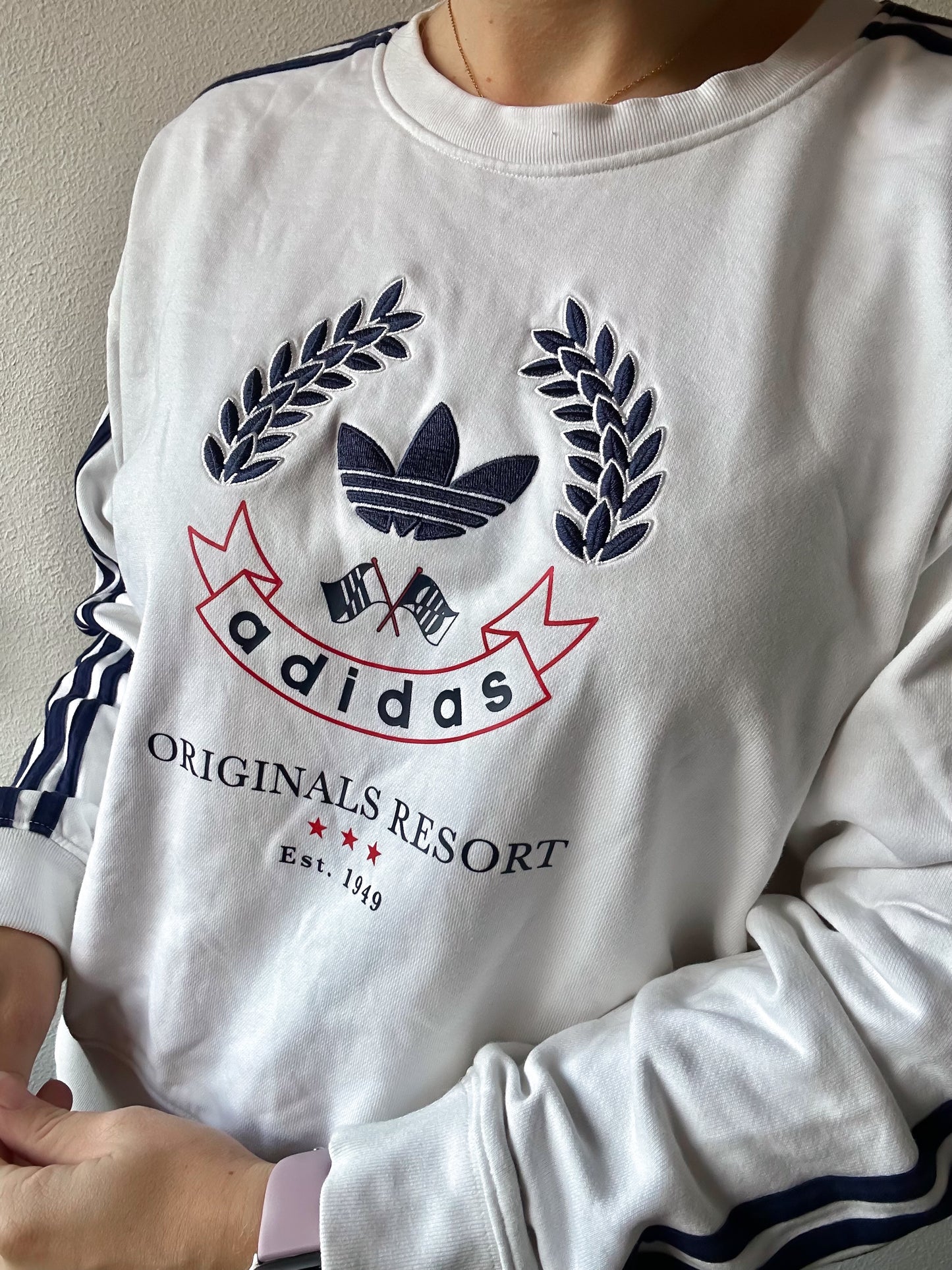 Adidas sweater XS