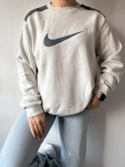 Nike sweater M