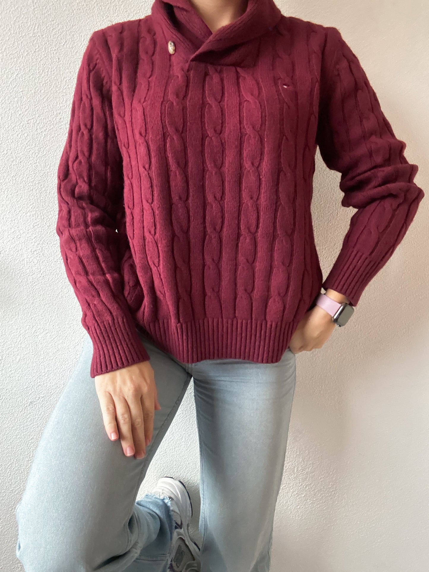 Tommy Hilfiger cable knit sweater M